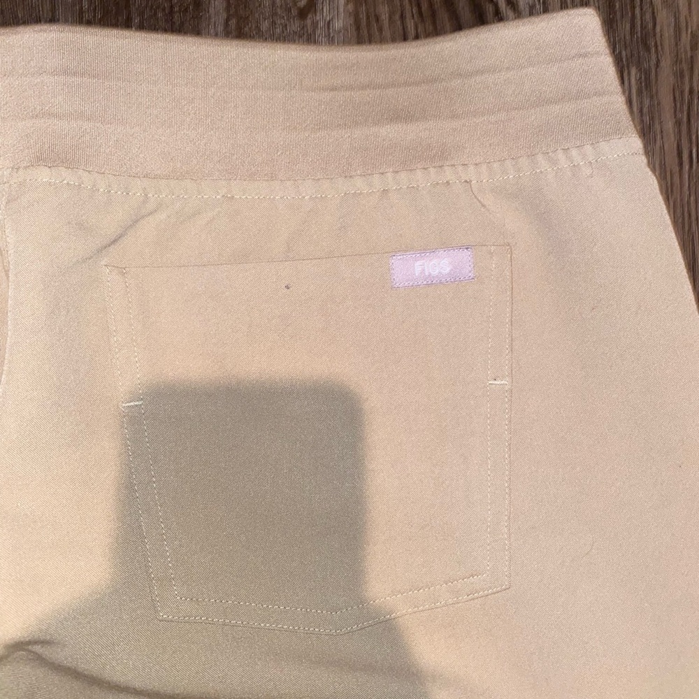 Figs Zamora Jogger Scrub Pants M Tan - Picture 8 of 8